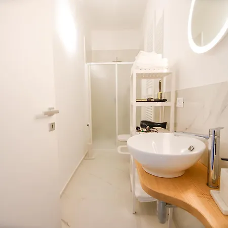 Apartment Moderno In Zona Pedonale Chivasso