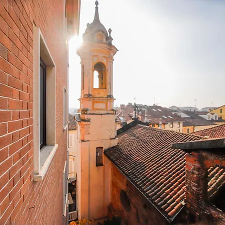 Moderno In Zona Pedonale *