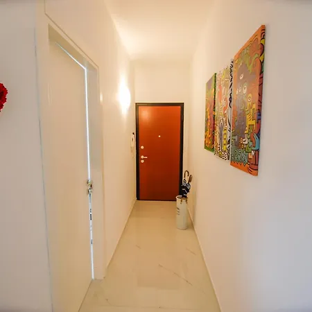 Moderno In Zona Pedonale Апартаменты *