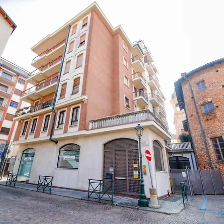 Moderno In Zona Pedonale קיבאסו